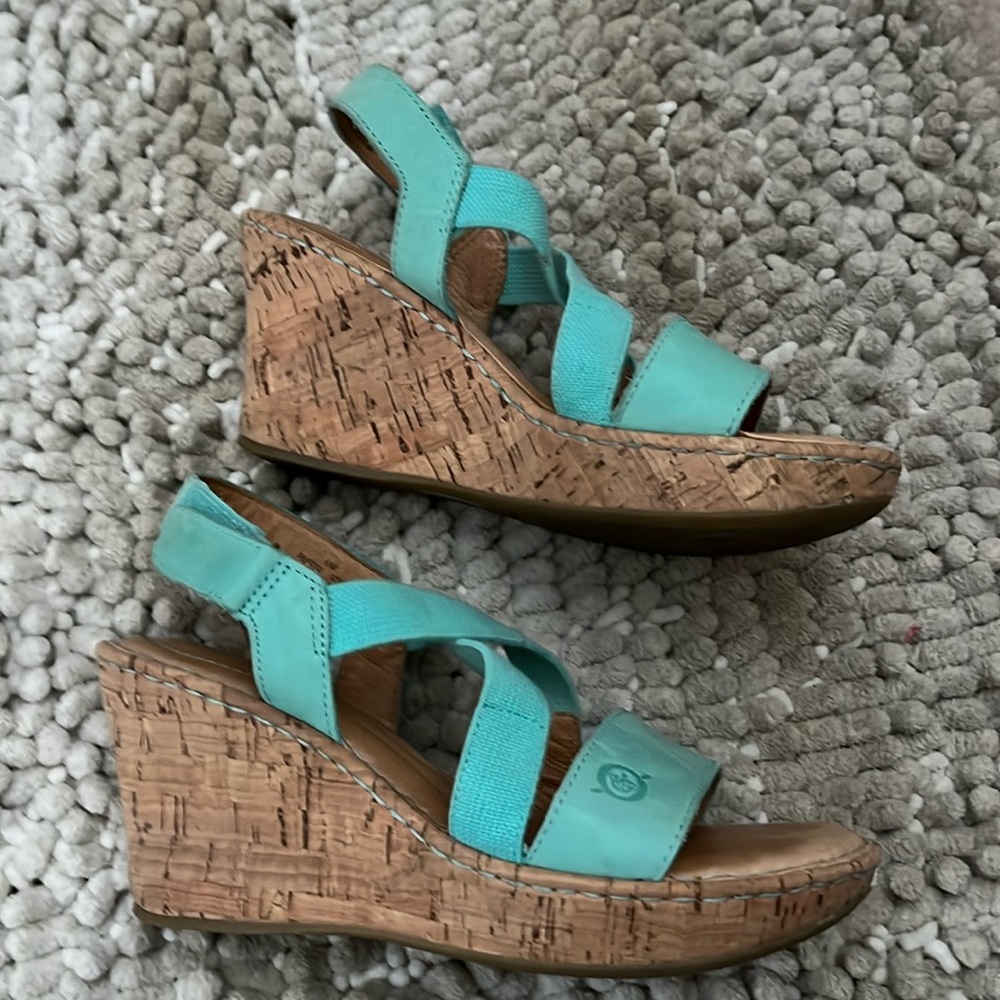 Born cork wedge strappy sandals- turquoise size 6 comfortable with padded sole